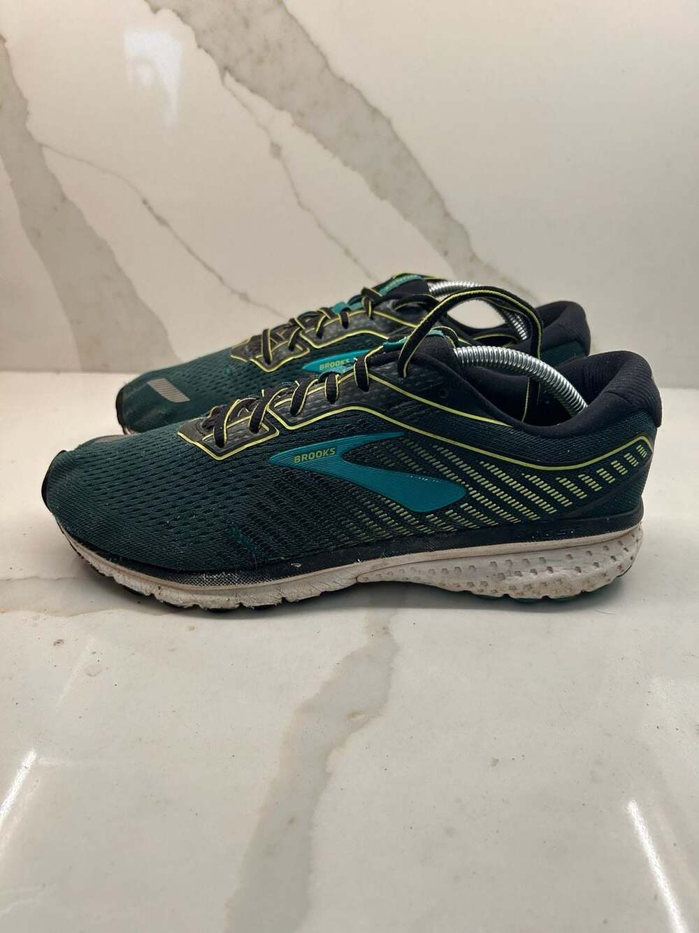 Brooks Ghost 12 Mens Running Shoes Green Black Athletic Running Shoes Size 10